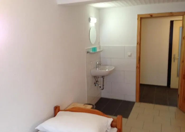 Πανσιόν & Restaurant Jaegerstuben